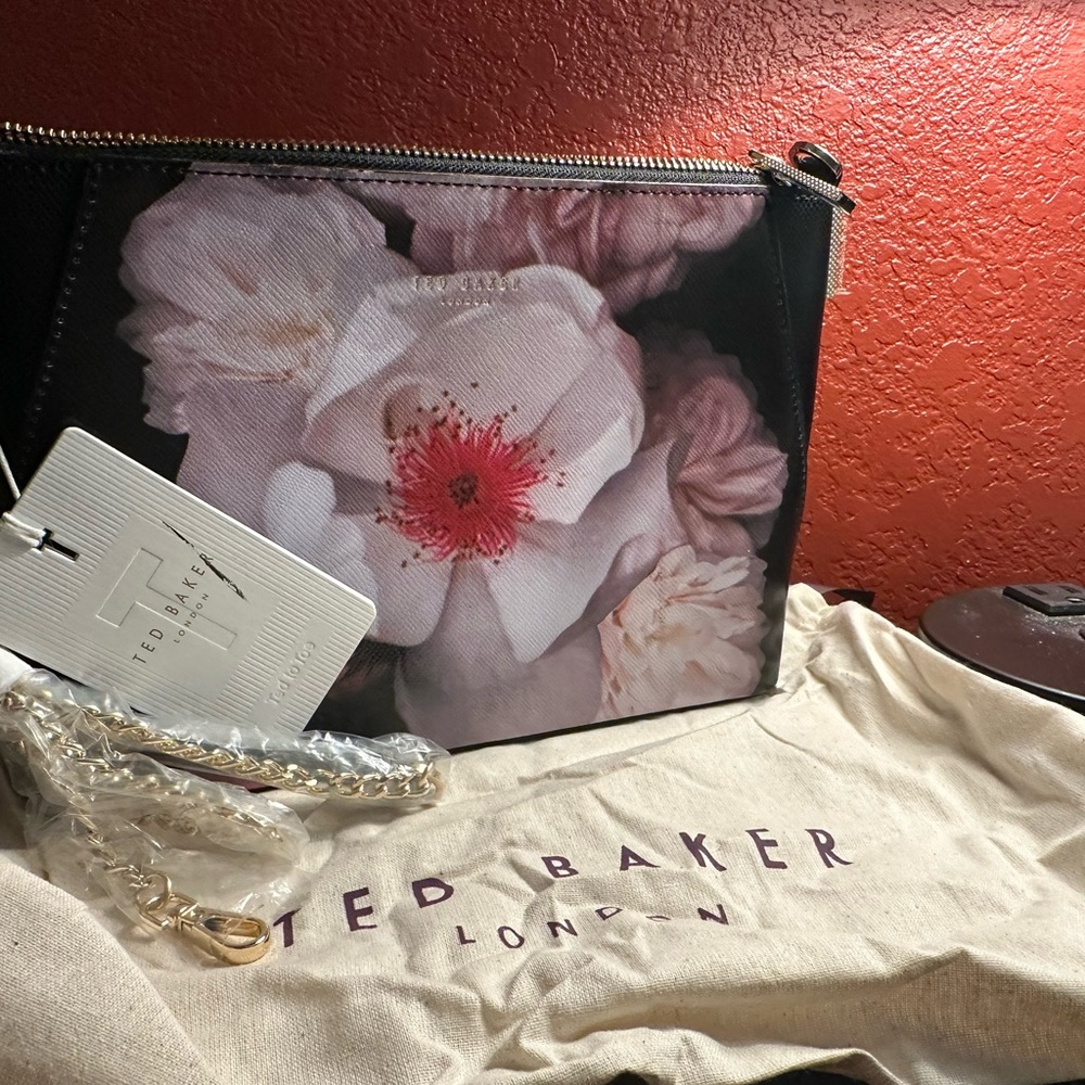 Ted Baker Chelsea Crossbody - NWT